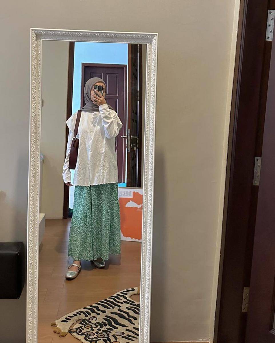inspirasi OOTD ala Yure Zalina (instagram.com/yurezalina)