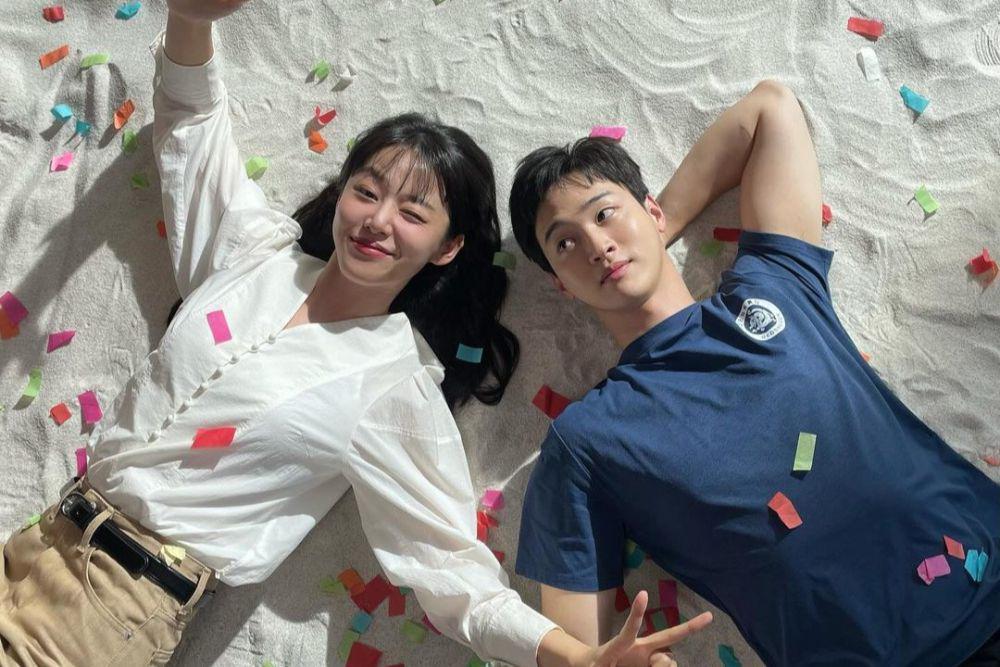 8 Momen Happy di Ending Drakor Like Flowers in Sand, Heartwarming