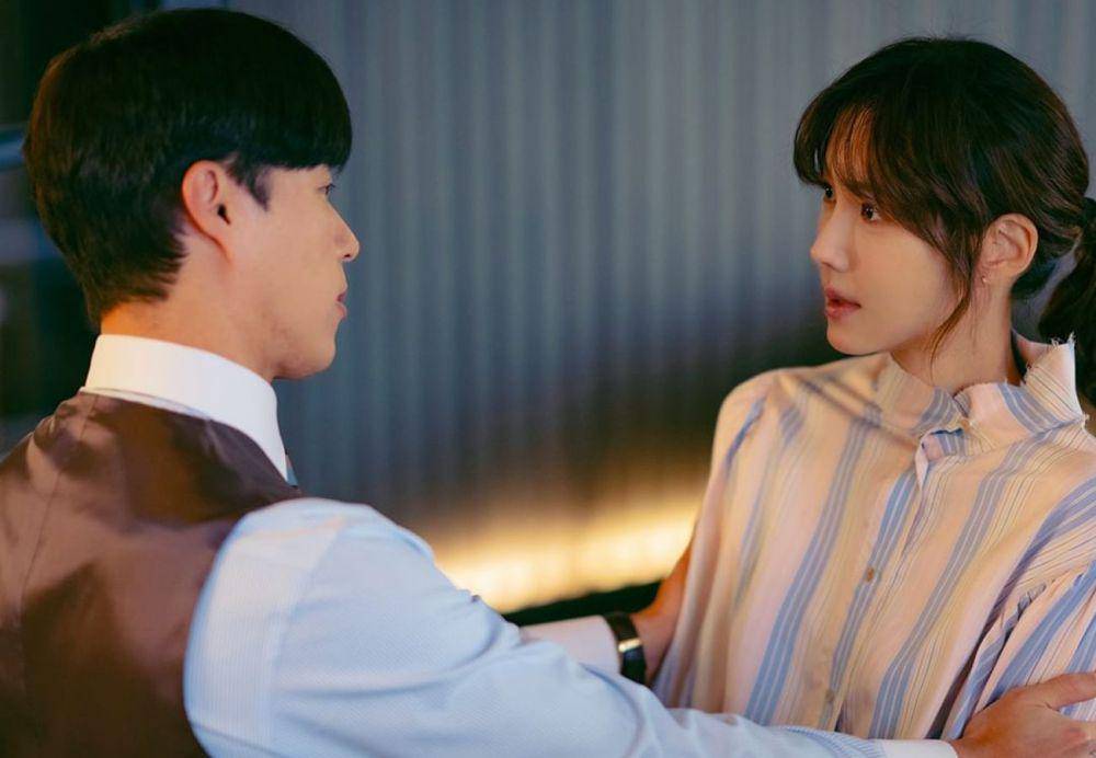 Lee Ji Ah dan Oh Min Suk di drama Queen of Divorce (instagram.com/jtbcdrama)