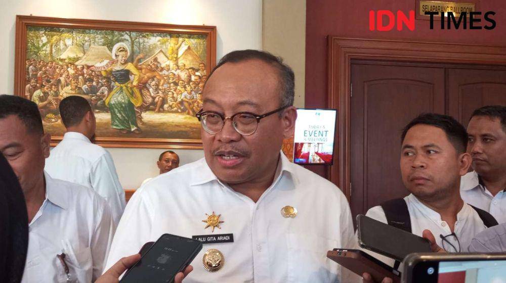 Pj Gubernur NTB Lalu Gita Ariadi. (IDN Times/Muhammad Nasir)