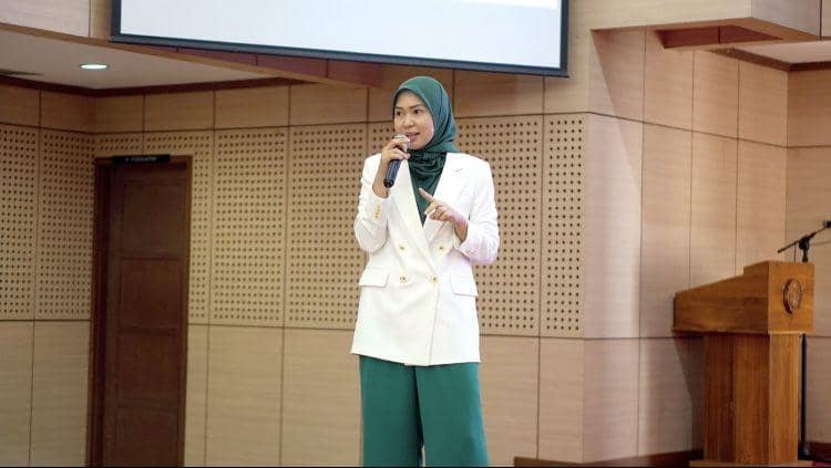 Talkshow Theraskin Goes to Campus.(dok Theraskin