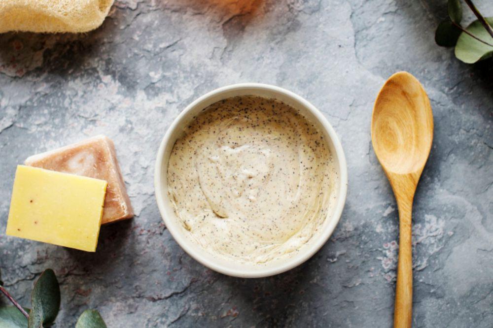 Ini Perbedaan Lulur dan Body Scrub, Jangan Sampai Keliru!
