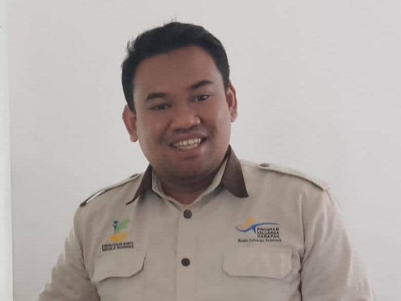 Korcam PKH Sakra Lotim Bantah Timnya Bagikan Stiker Caleg