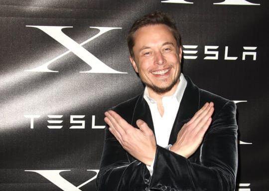 Saham Tesla Anjlok, Kekayaan Elon Musk Susut Disalip Mark Zuckerberg