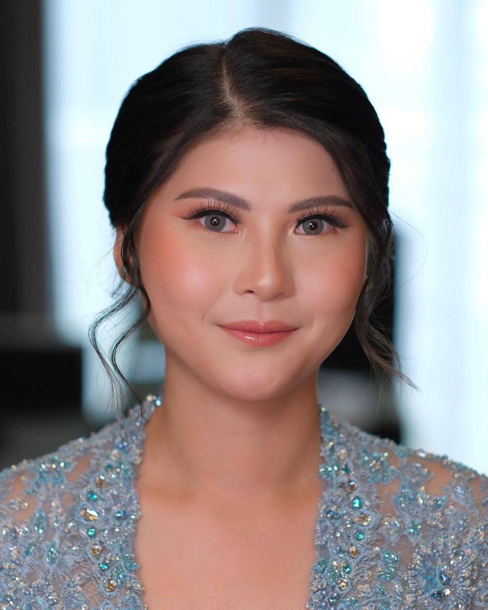 makeup dan kebaya Mitzi Abigail (instagram.com/nw_mua)