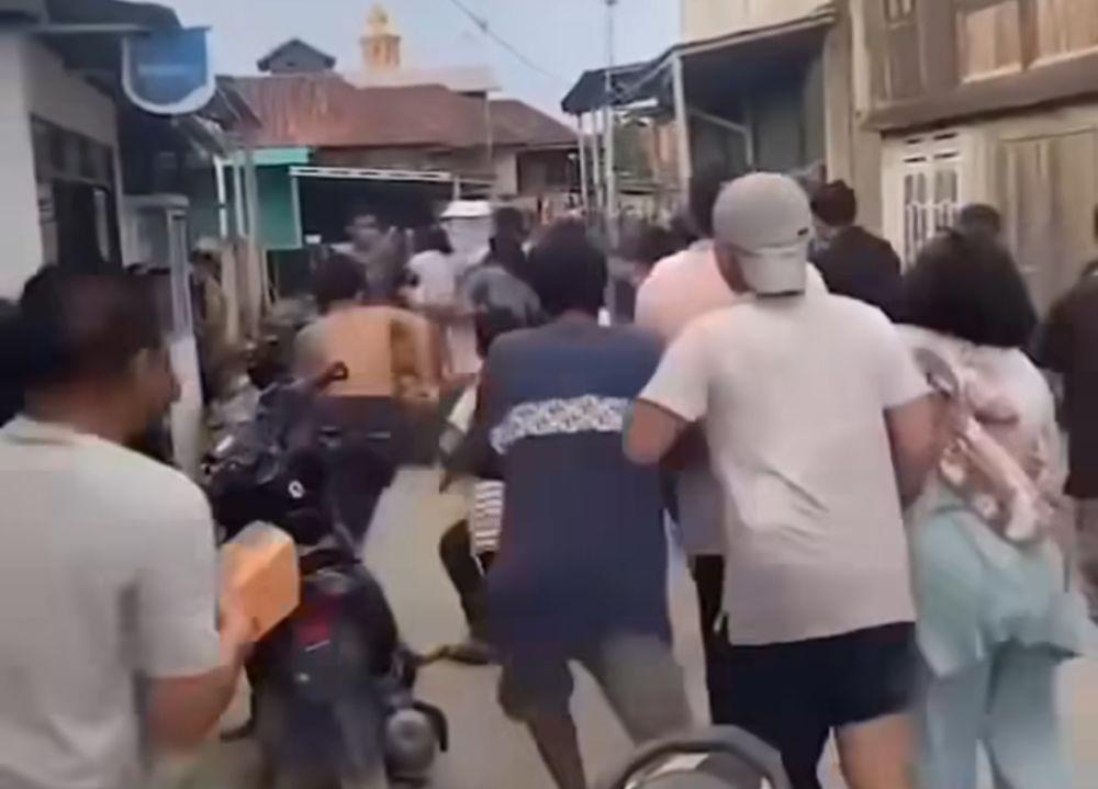 Anggota Polisi di OKI Dikeroyok Warga Saat Tangkap Pelaku Penipuan