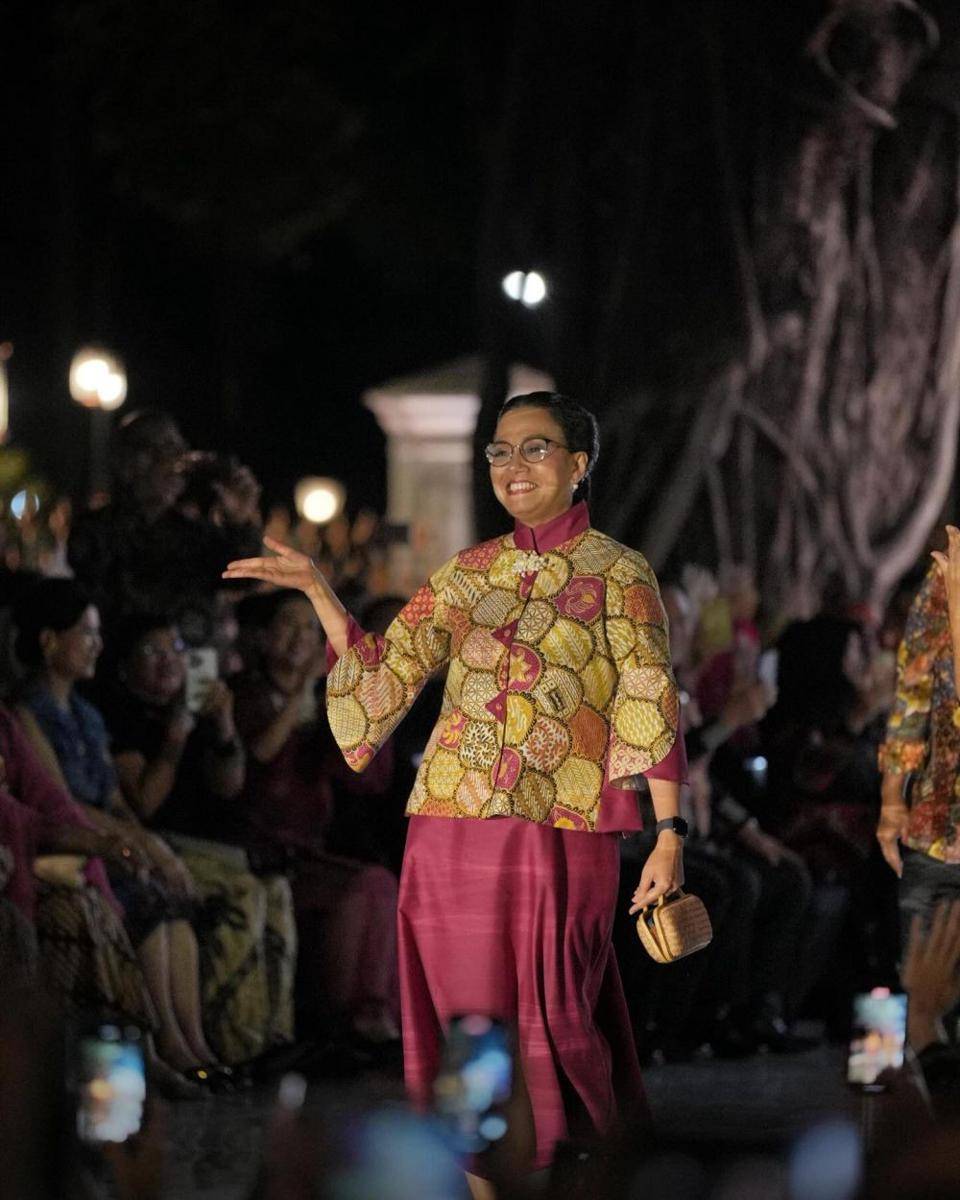 style Menteri Keuangan Sri Mulyani (instagram.com/smindrawati)