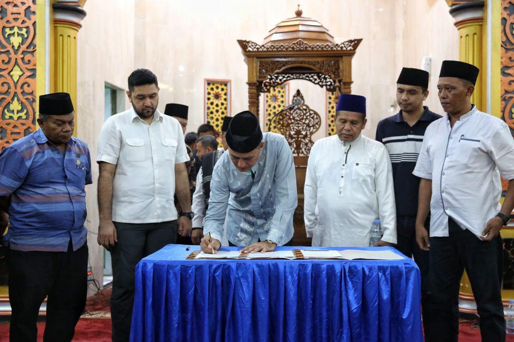 Ijeck Wakafkan Tanah 'Rumah Masa Depan' untuk Warga Mabar Hilir