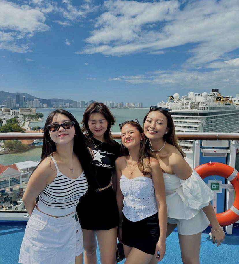 potret liburan Bella Graceva di kapal pesiar (instagram.com/bellagap)