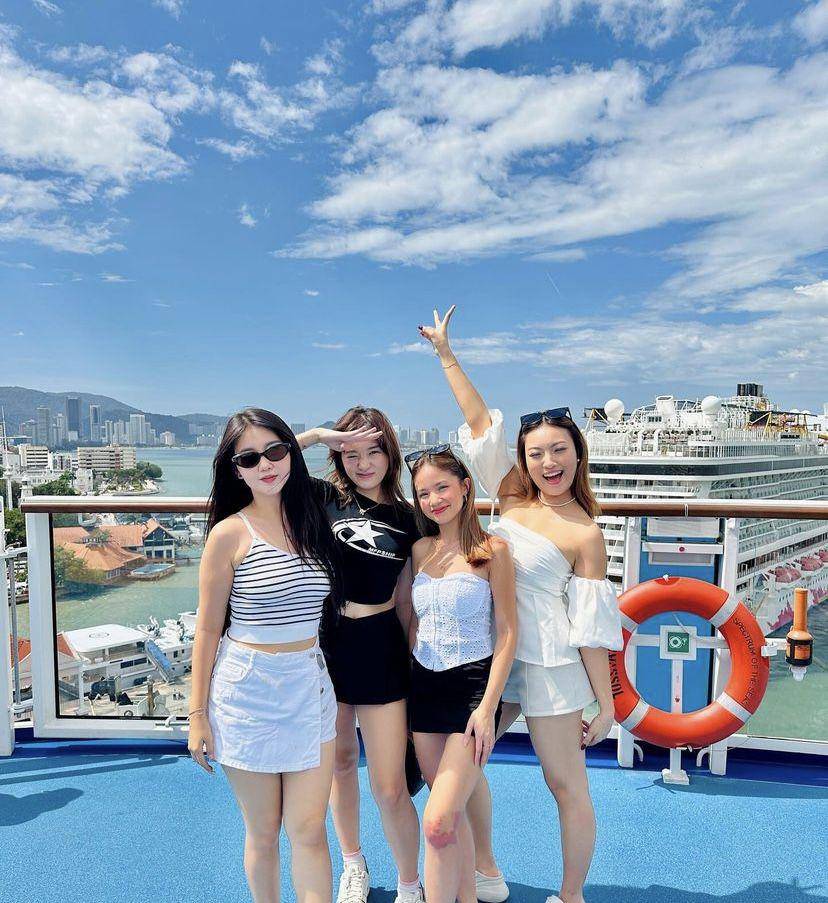 potret Bella Graceva liburan di kapal pesiar (instagram.com/bellagap)