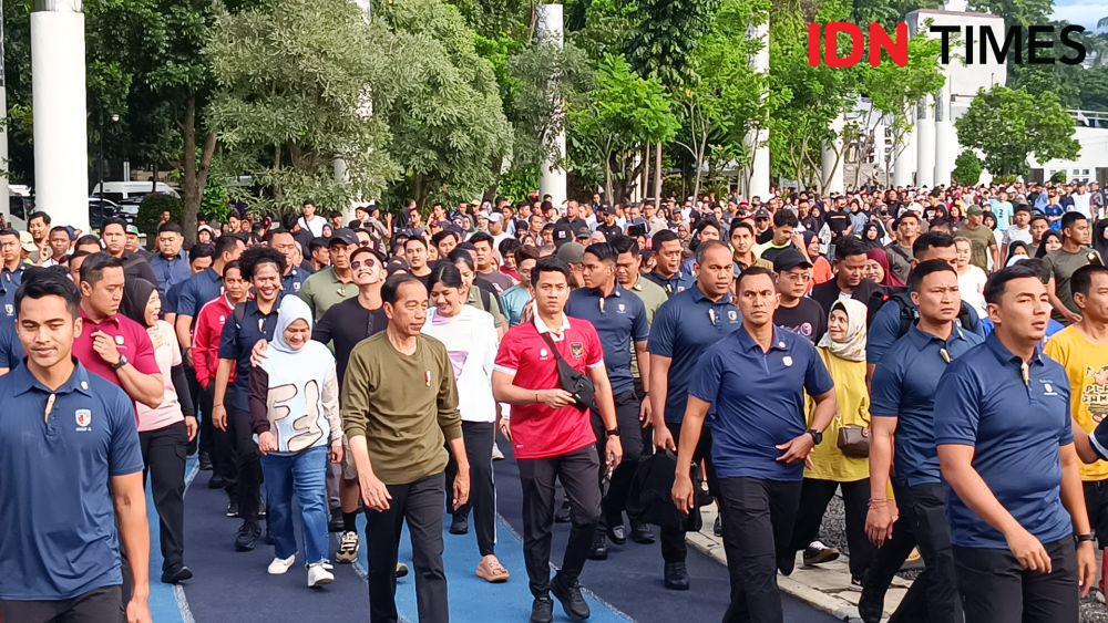 Jokowi Lari Pagi di Gasibu Bareng Iriana, Kaesang, dan Giring