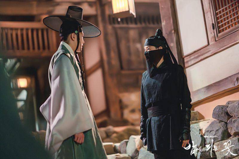 cuplikan drakor Knight Flower (dok. MBC/Knight Flower)