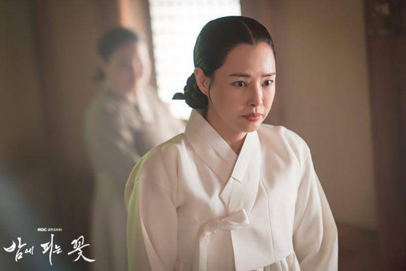 cuplikan drakor Knight Flower (dok. MBC/Knight Flower)