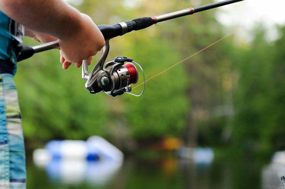 ilustrasi memancing (unsplash.com/Clark Young)