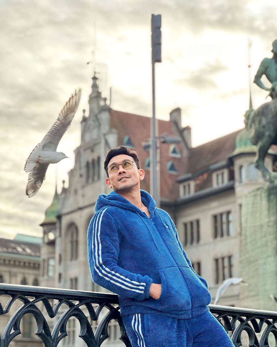 potret Denny Sumargo di Swiss (instagram.com/sumargodenny)