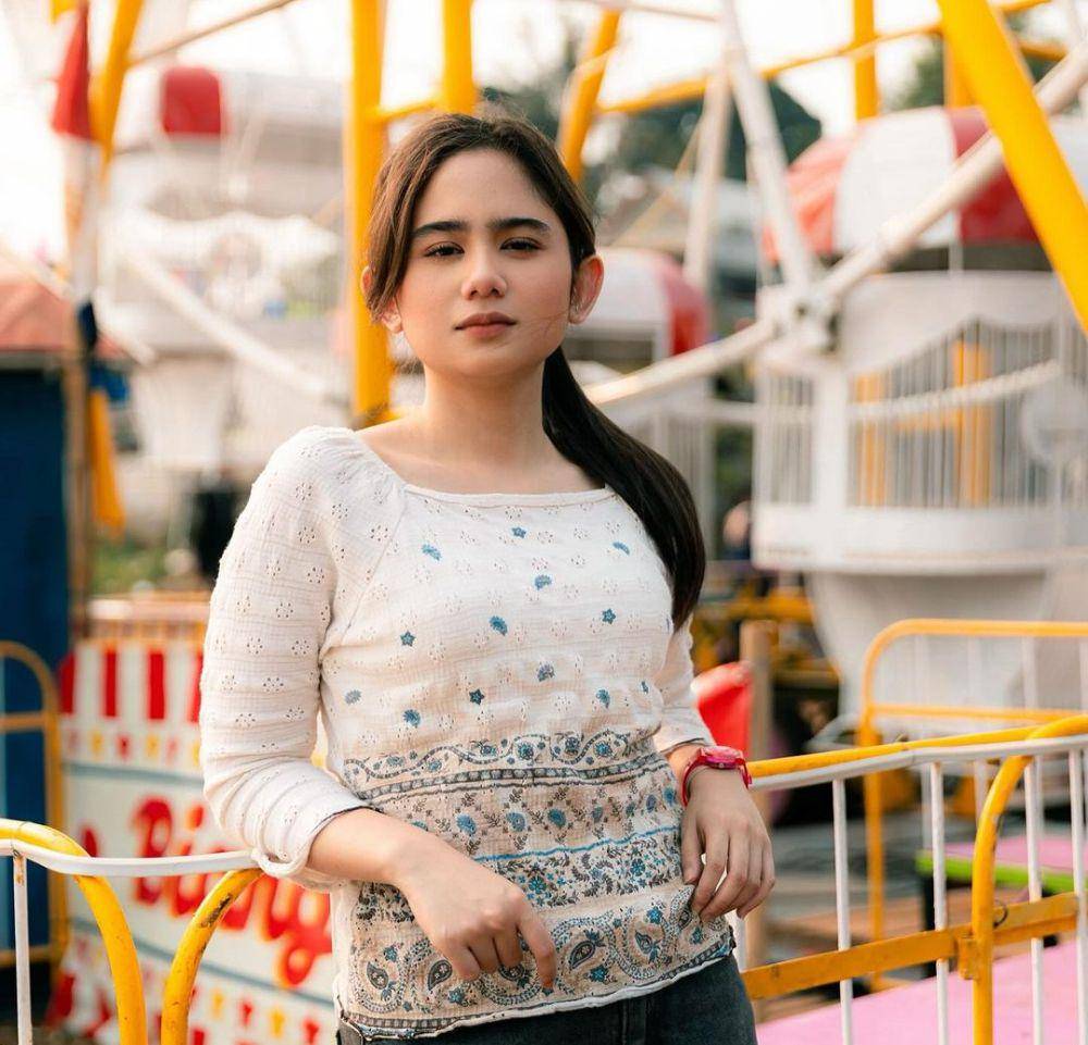 potret Tissa Biani di film Agak Laen (instagram.com/tissabiani)