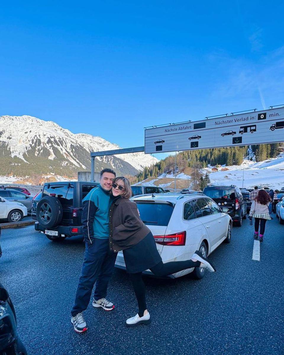 potret Rifat Sungkar dan Sissy Prescillia di Swiss (instagram.com/sysiio)