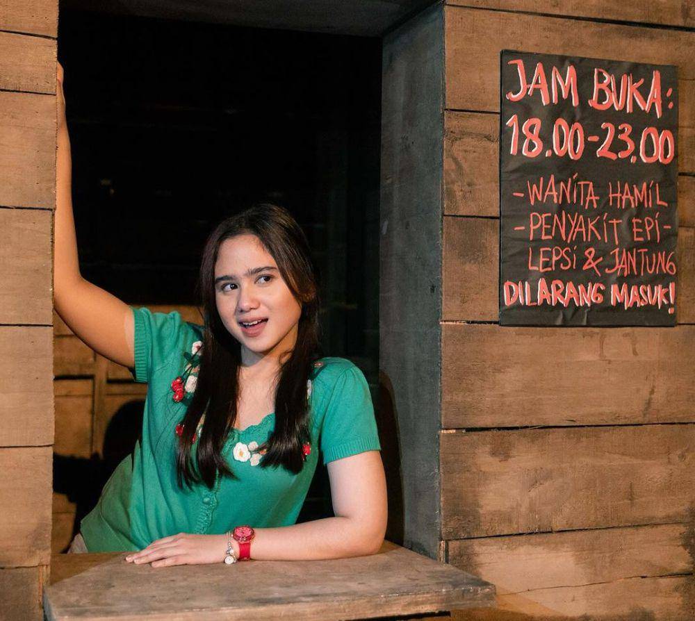 potret Tissa Biani di film Agak Laen (instagram.com/tissabiani)