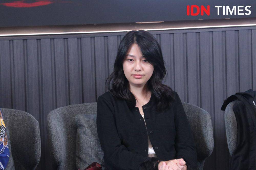 Abigail Limuria dalam acara Nobar Debat Capres Kelima by IDN Times pada Minggu (4/2/2024). (IDN Times/Naufal Fathahillah)