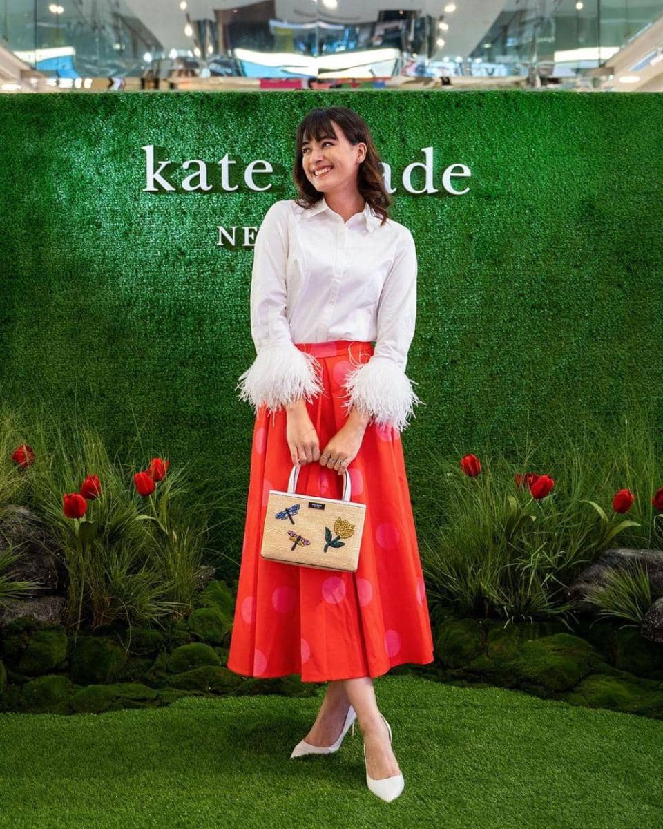 outfit Mawar de Jongh (instagram.com/mawar_eva)