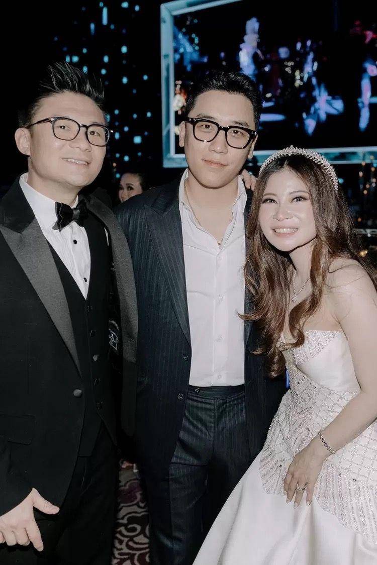 potret Seungri di pernikahan Putri Sudali (instagram.com/putrisudali)