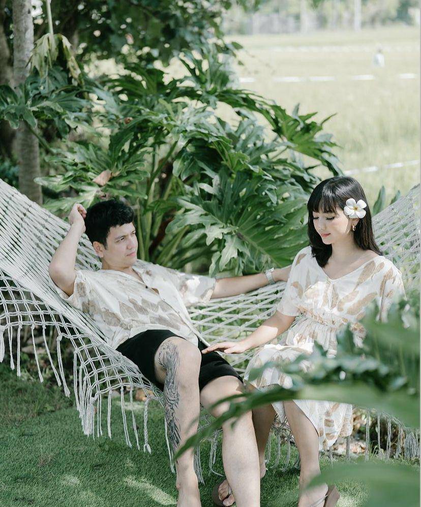 photoshoot Glenca Chysara dan Rendy Jhon di Bali (instagram.com/glencachysaraofficial)