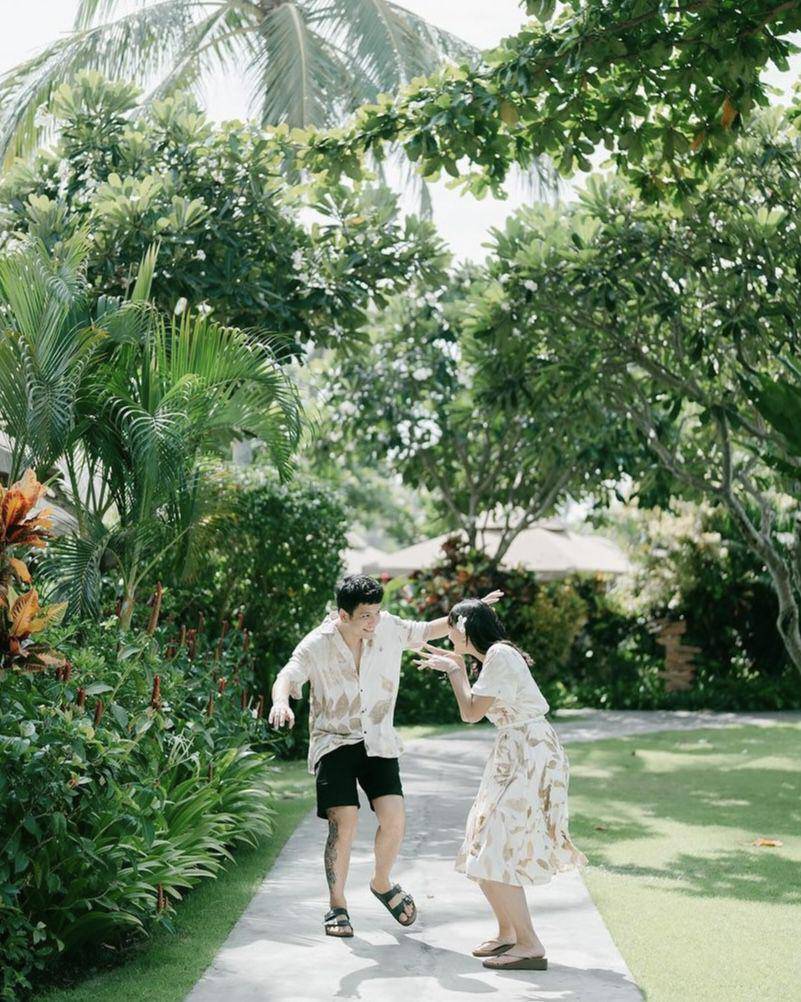 photoshoot Glenca Chysara dan Rendy Jhon di Bali (instagram.com/glencachysaraofficial)