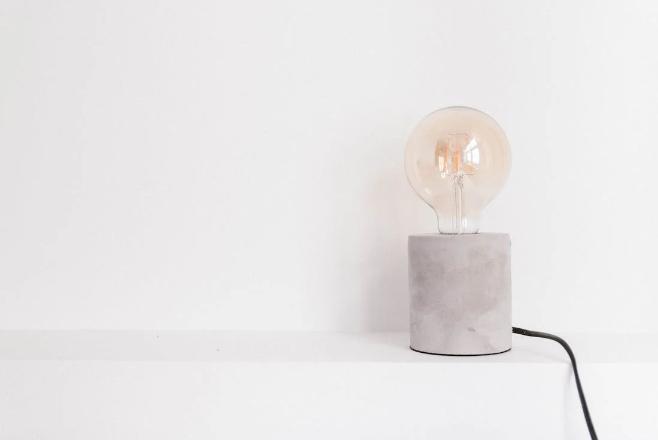 ilustrasi lampu (pexels.com/andreeach)