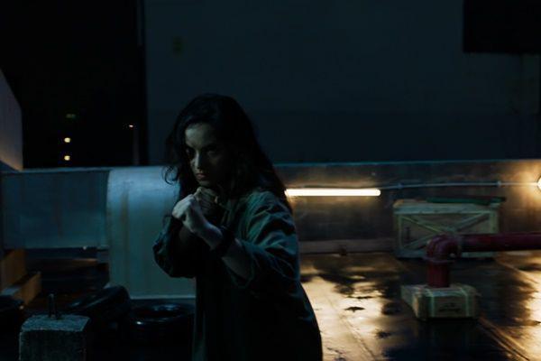 5 Easter Egg yang Muncul di Serial Tira, Tak Terduga!