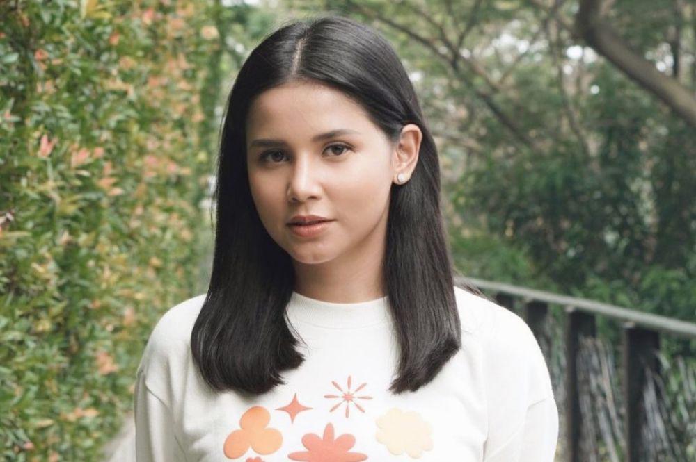 8 Series dan Film Dibintangi Yunita Siregar, Ada Mendung Tanpo Udan