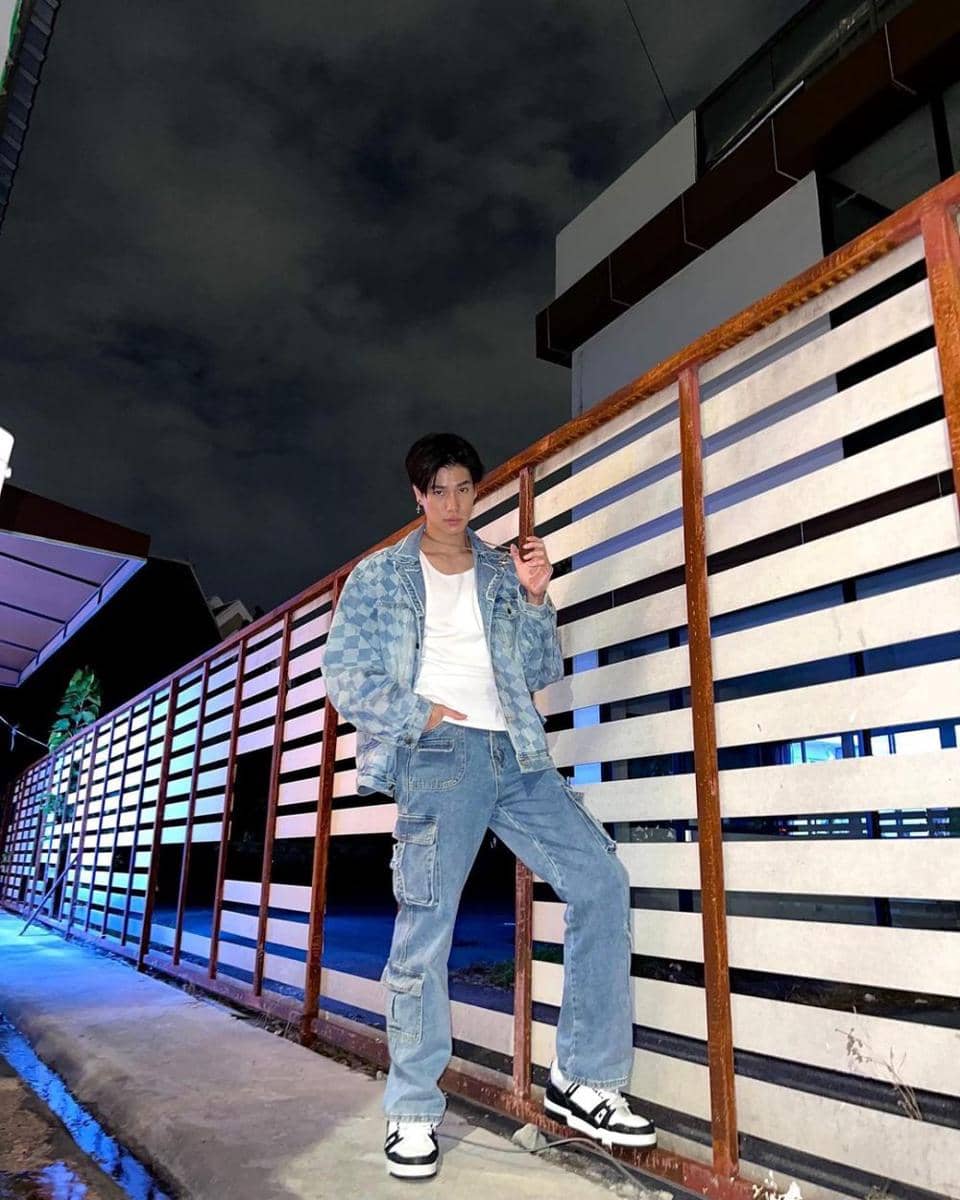 Phuwin Tangsakyuen (instagram.com/phuwintang)