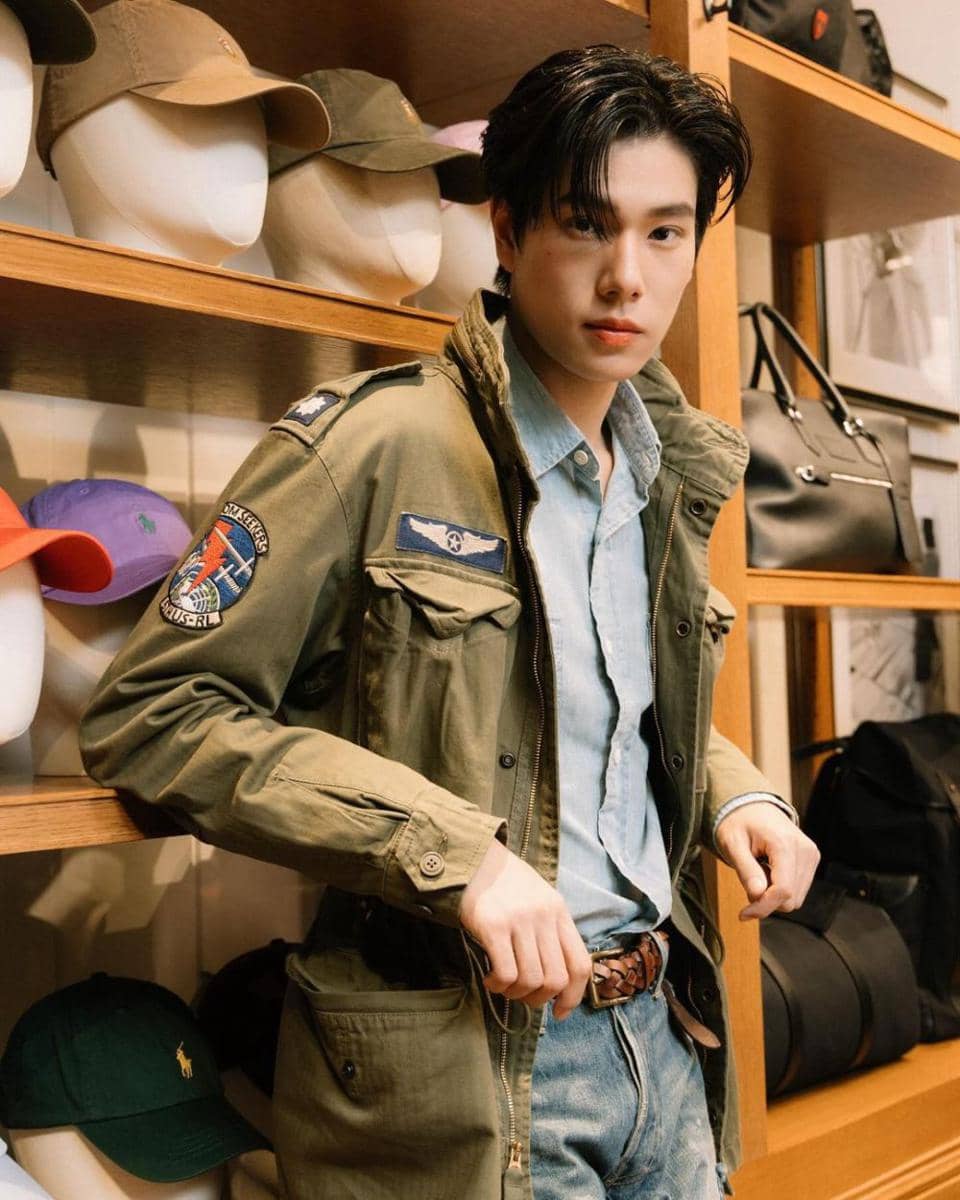 Phuwin Tangsakyuen (instagram.com/phuwintang)