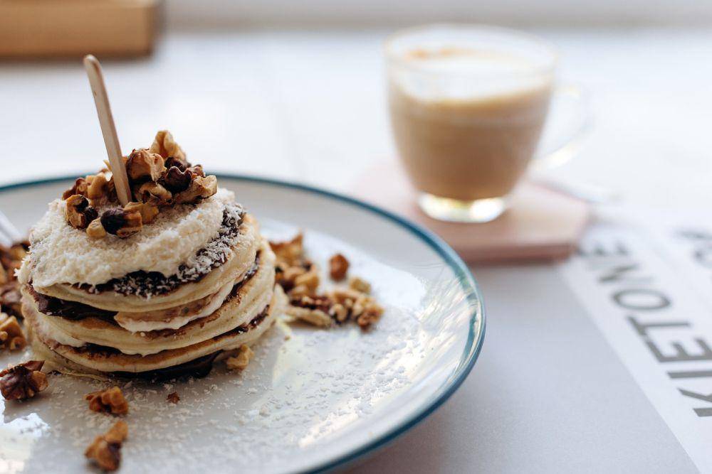 ilustrasi pancake pisang oatmeal (pixabay.com/SkloStudio)
