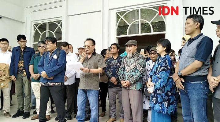 Sivitas Akademika UNAIR Kecam Pelemahan Demokrasi