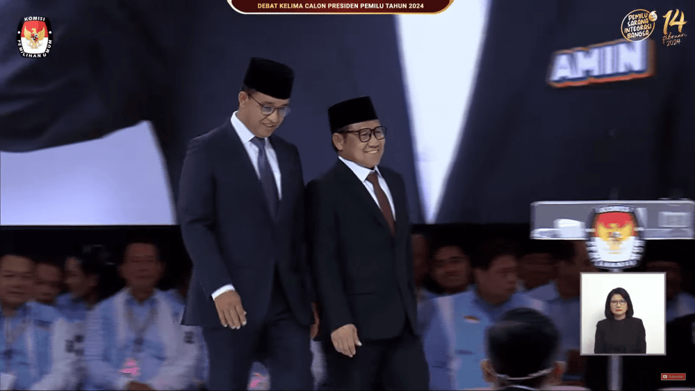 Anies dan Cak Imin Memasuki Panggung Debat ke-5 (KPU RI/Youtube.com)