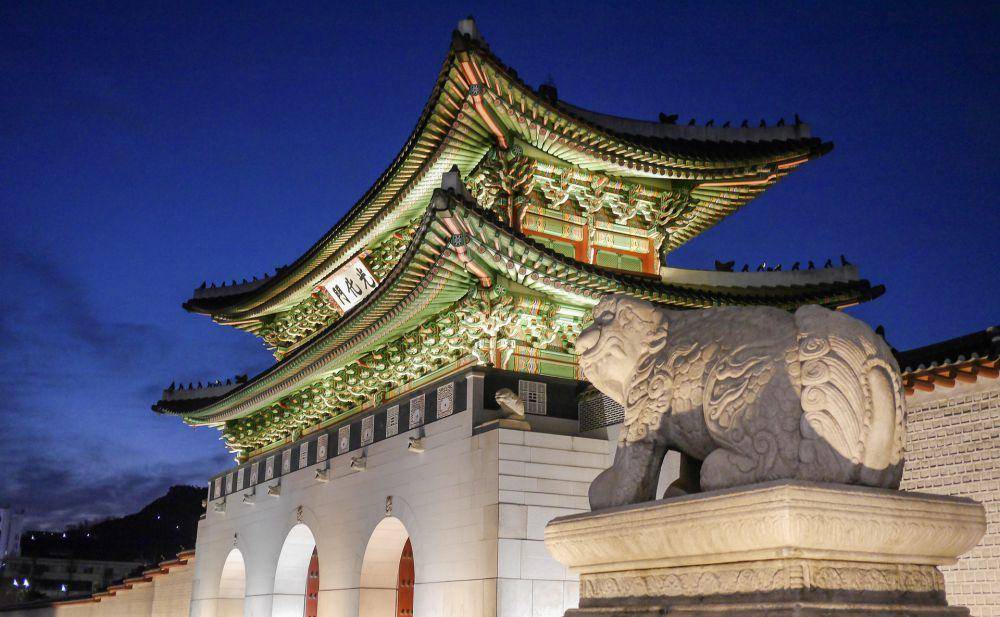Gwanghwamun Gate (pixabay.com/ogoon)