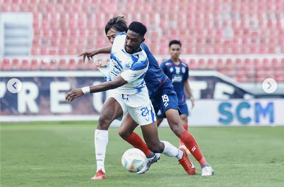 Pertandingan PSIS Semarang melawan Arema FC pada laga pekan ke-24 BRI Liga 1 2023/2024 di Stadion I Wayan Dipta Bali, Senin (5/2/2024). (dok. PSIS)