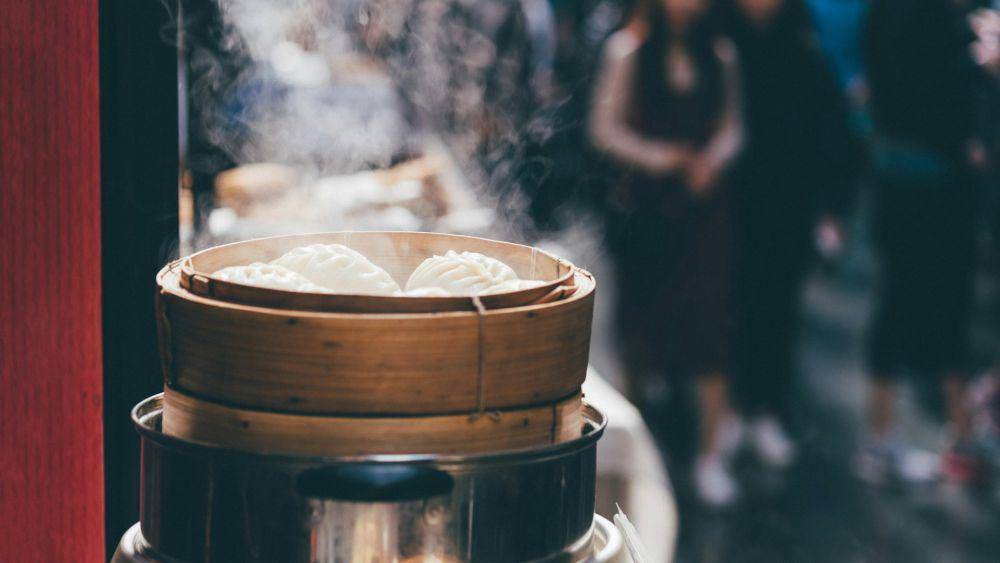 ilustrasi mengukus kue (unsplash.com/thommilkovic)