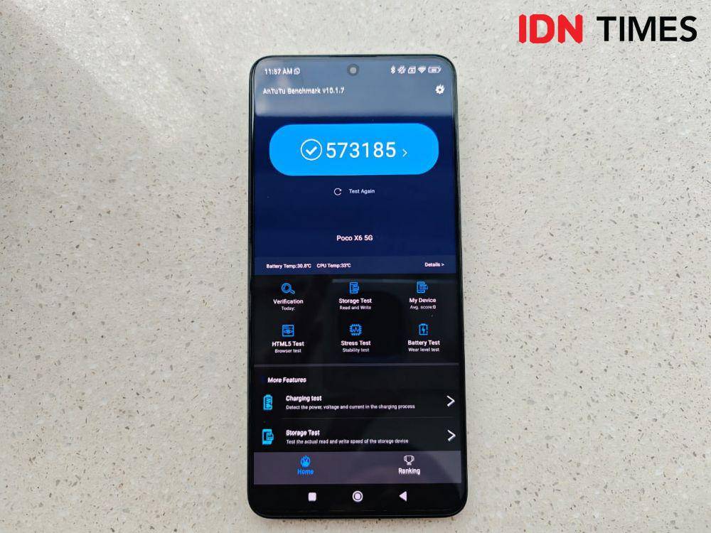 POCO X6 5G (IDN Times/Fatkhur Rozi)