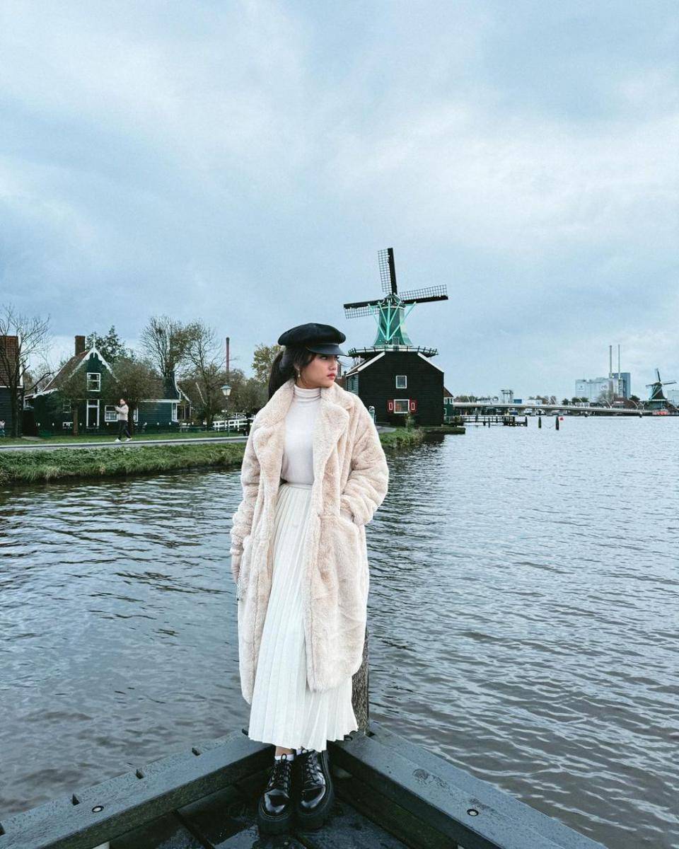 Ide OOTD Liburan ala Fuji Utami (instagram.com/fuji_an)