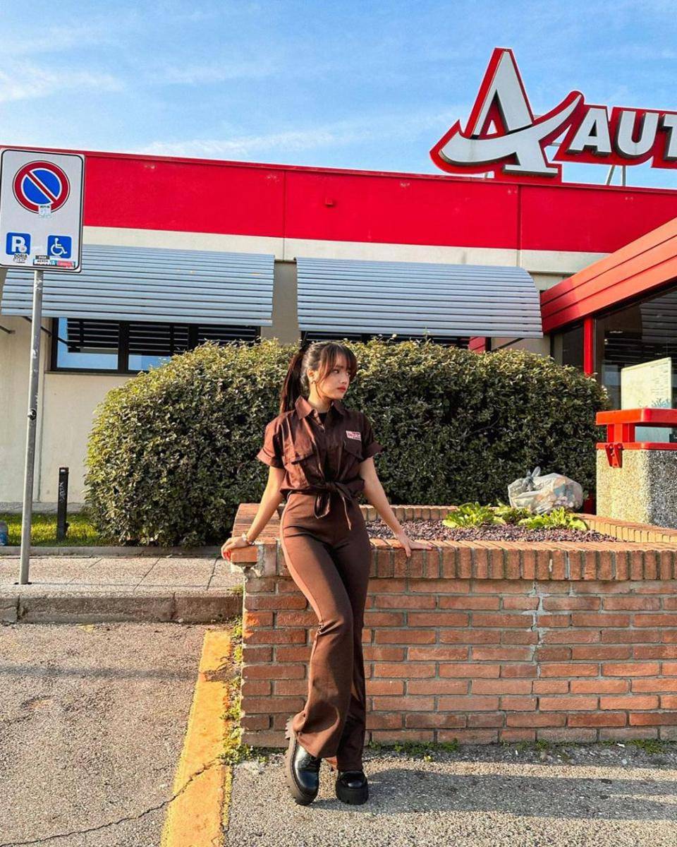 Ide OOTD Liburan ala Fuji Utami (instagram.com/fuji_an)