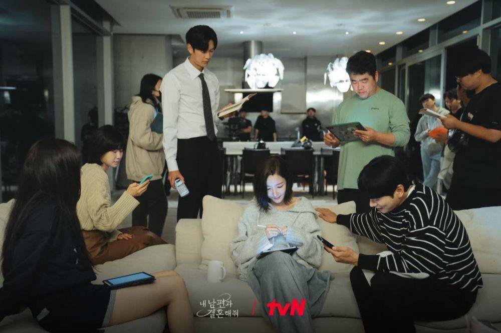 Cuplikan drama Marry My Husband (tvn.com/Marry My Husband)