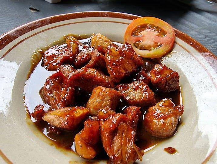 potret olahan babi di Sate Babi Pak Ciwir, Solo (google.com/maps/Tommy Tjahjono)