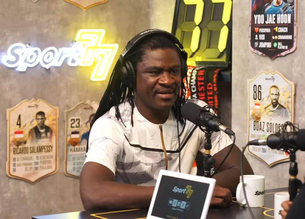 Mantan pemain timnas Indonesia, Bio Paulin Pierre (YouTube.com/Sport77 Official)