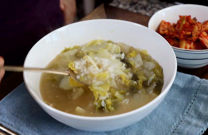 Resep Membuat Baechu Doenjang Guk, Sup Korea dari Pasta Kedelai