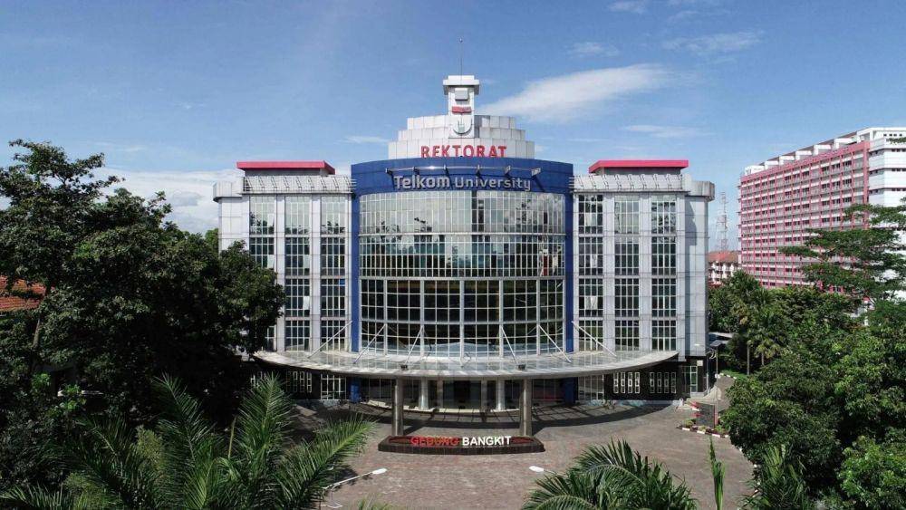 Telkom University (telkomuniversity.ac.id)