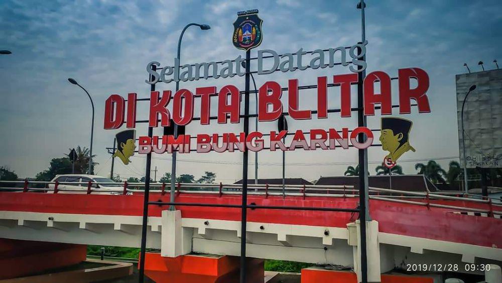 6 Rekomendasi Angkringan Bernuansa Unik di Blitar
