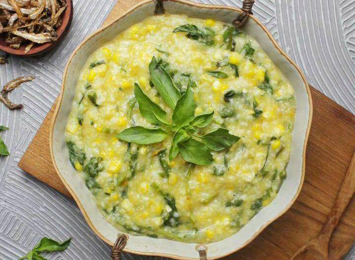 bubur manado (instagram.com/yulia_tokarmo)