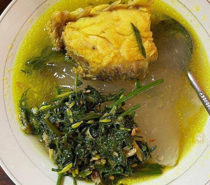 bubur papeda (instagram.com/hanavega_92)