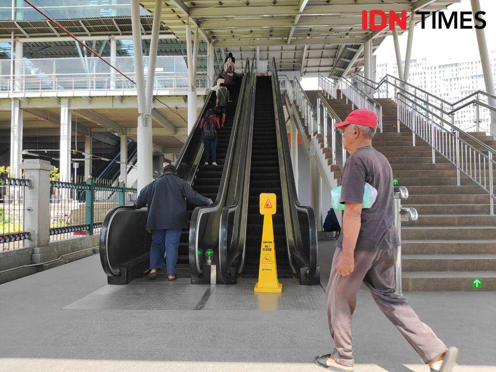 Sempat Berfungsi, Eskalator Stasiun Bekasi Mati Lagi